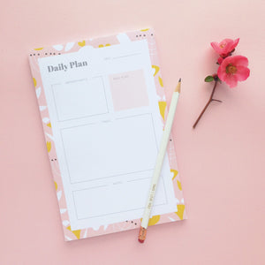 Modern Floral Daily Plan Notepad